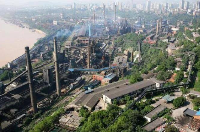 的钢轨则是在重庆钢铁厂的前身第二十九兵工厂轧制出来重钢旧址老照片